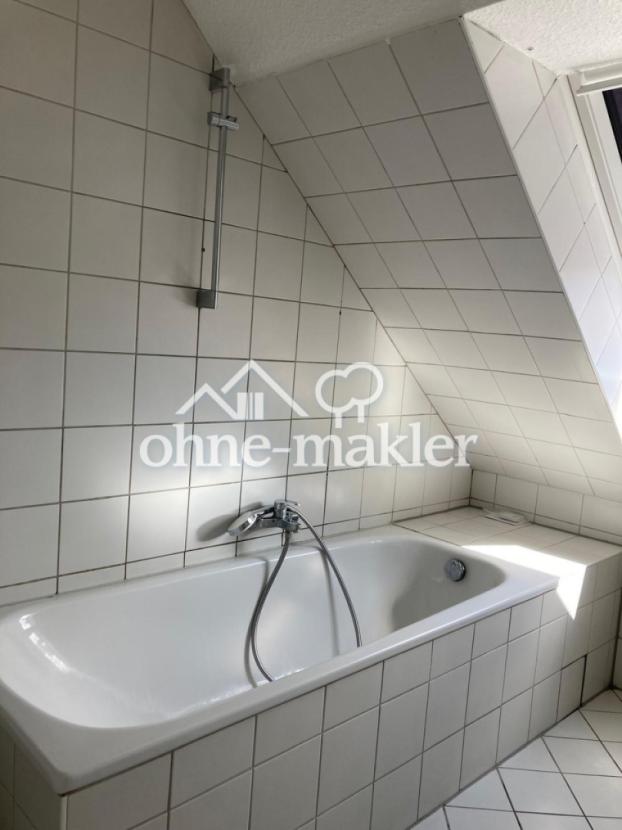 Bad mit Wanne