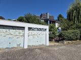 Garagen und Hausansicht