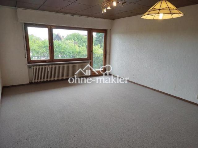 Geräumiges Wohnzimmer