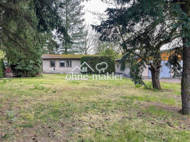 Vorderansicht mit Garage