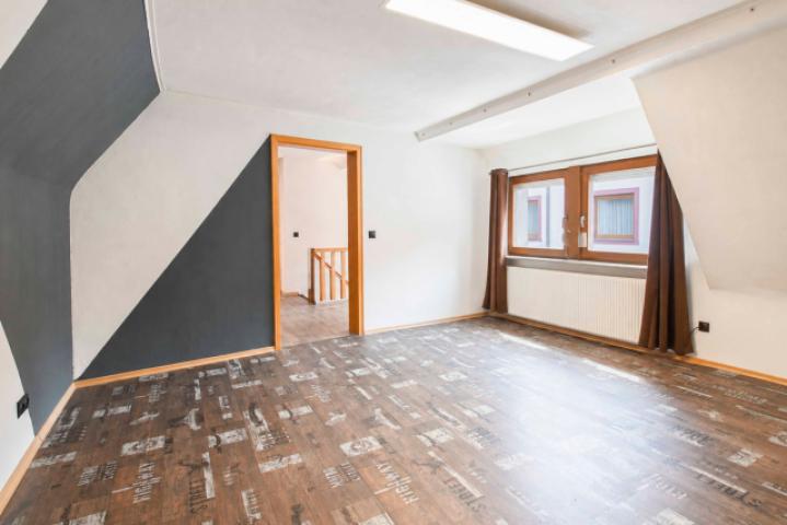 10 Schlafzimmer DG