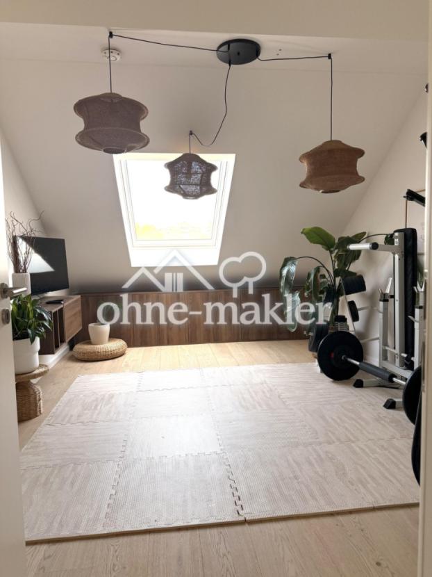 Fitness/ 2. Schlafzimmer