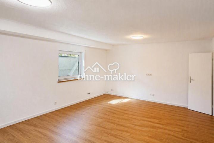 Wohnzimmer mit Küchenbereich