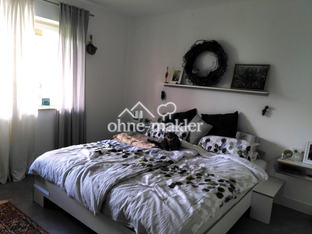 Schlafzimmer mit Gartenruhe