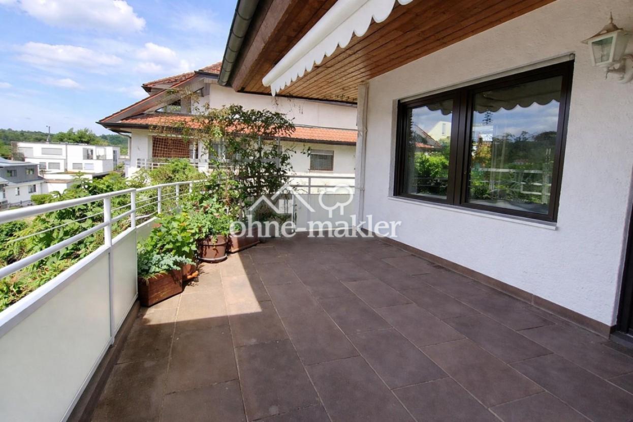 Balkon Süd, Möbel retouchiert
