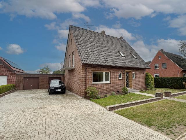 Straßenansicht