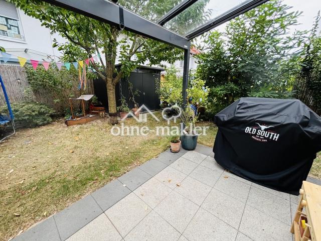 Garten mit Gartenhaus