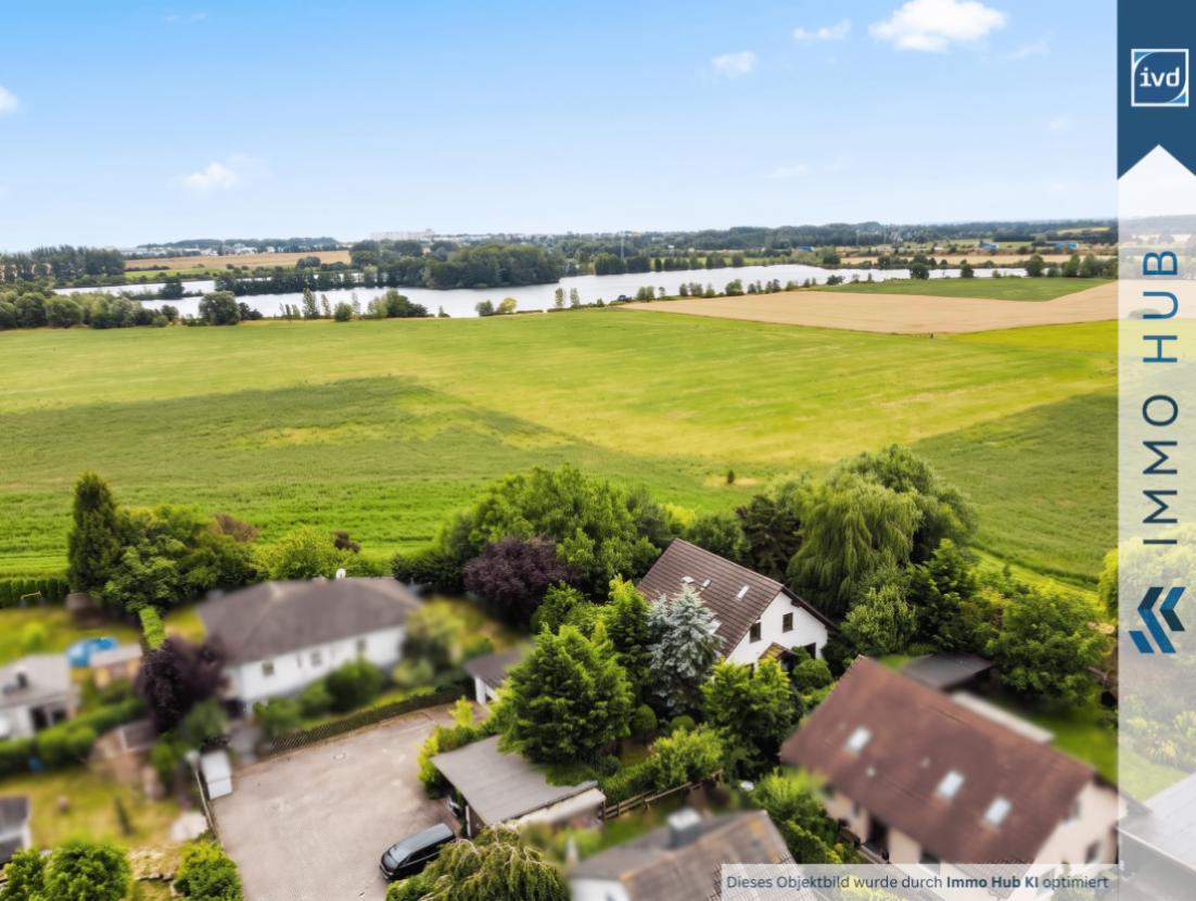 Luftaufnahme mit See