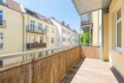 geräumiger Balkon, KI-gestützte Visualisierung