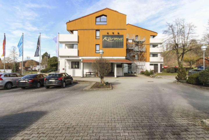 Zufahrt zum Hotel