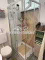Dusche mit Glaskabine