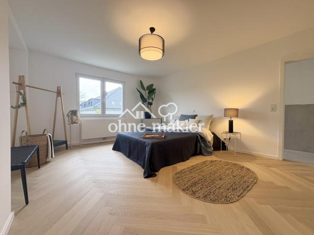 Elternschlafzimmer/Zugang Bad