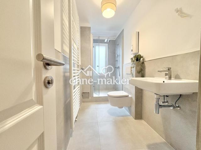 Zweites Badezimmer