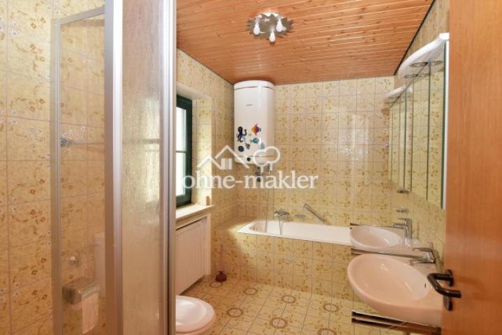Badezimmer 1. OG
