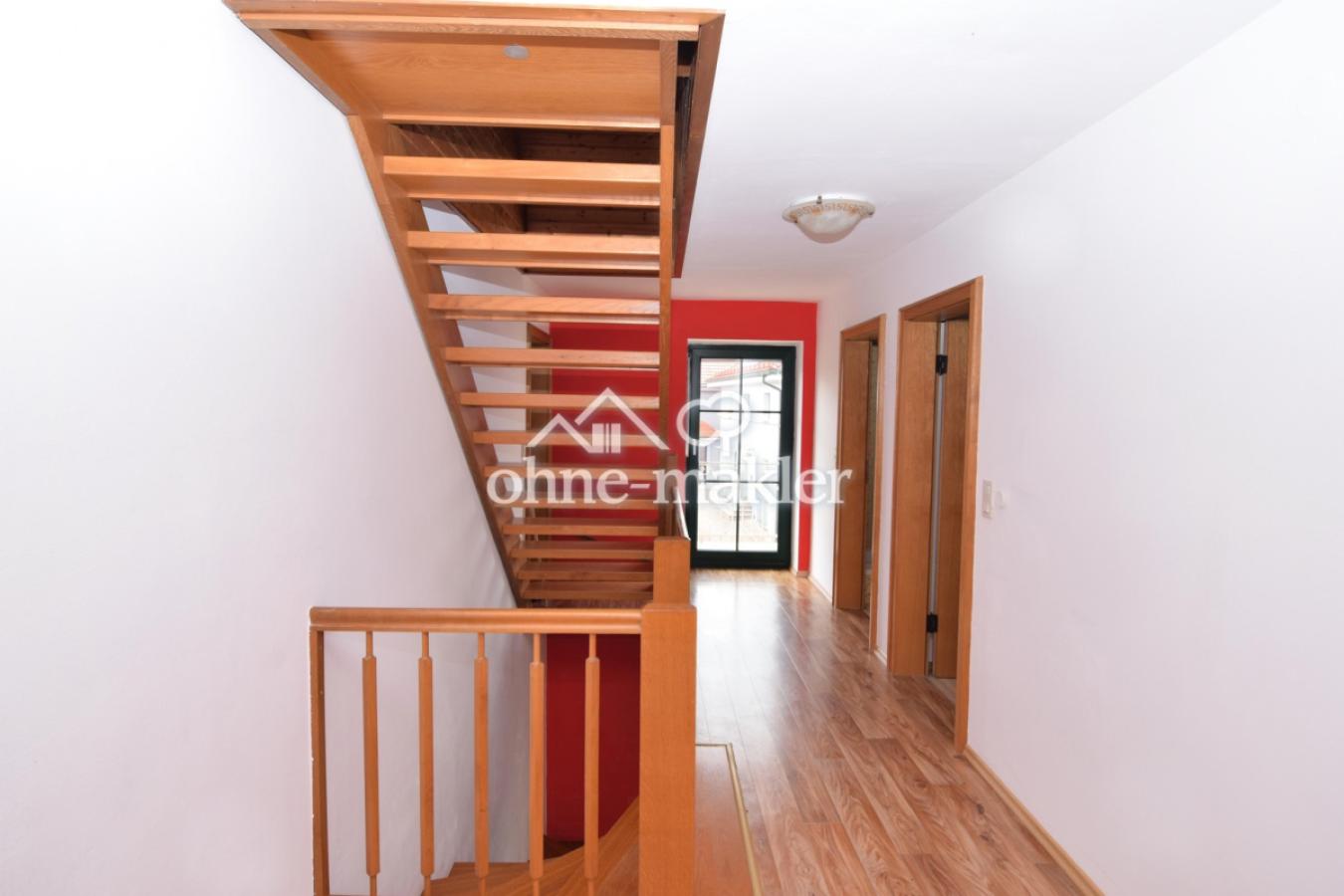 Flur 1. OG