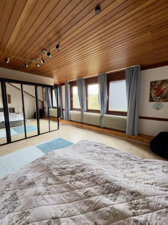 Schlafzimmeransicht im DG