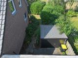 Außenansicht mit Garten