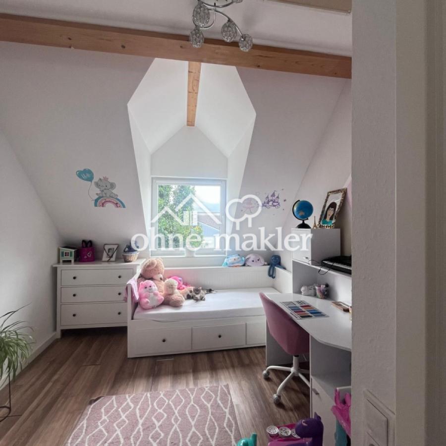 Schlafzimmer DG