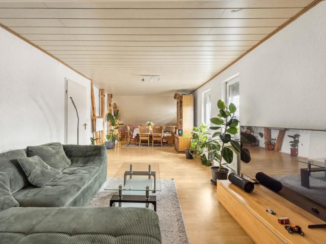 DG-Wohnung Wohnzimmer