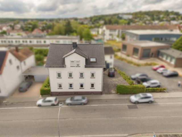 Luftbild Straßenfront
