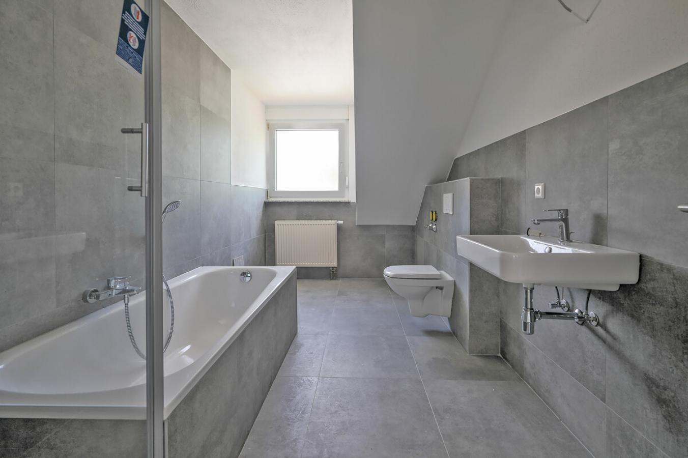 Badezimmer unmöbliert