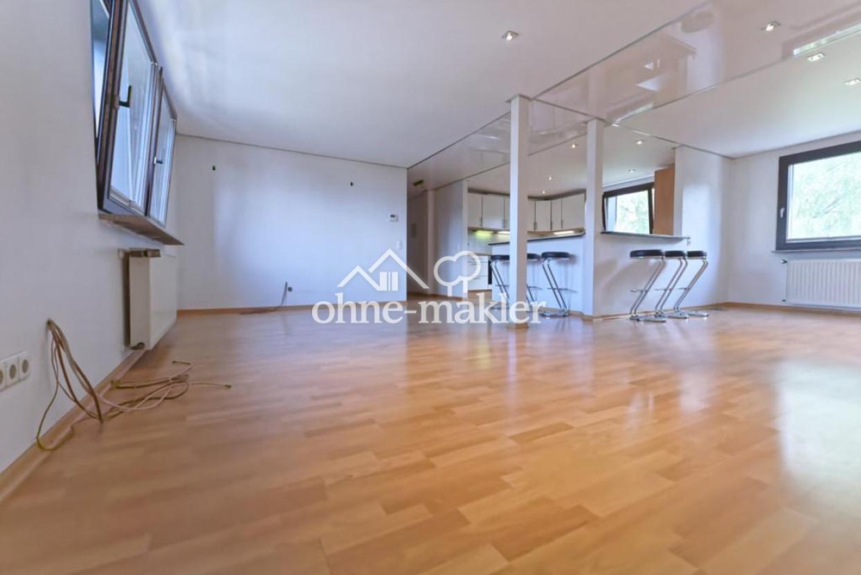 Wohnzimmer, Küche 