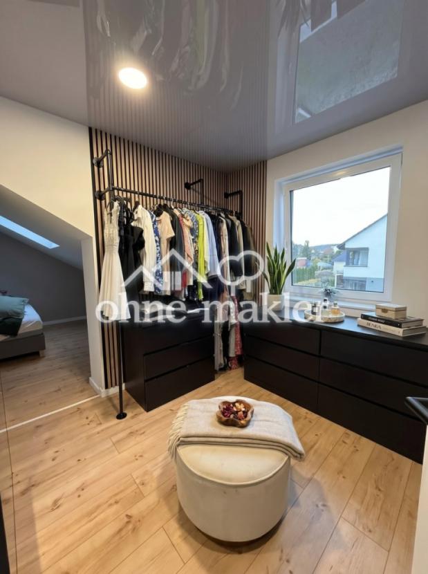 Ankleidezimmer OG