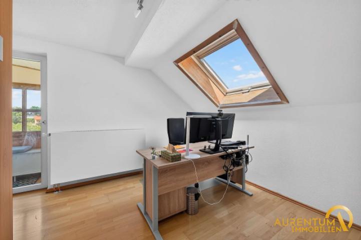 Arbeitszimmer OG