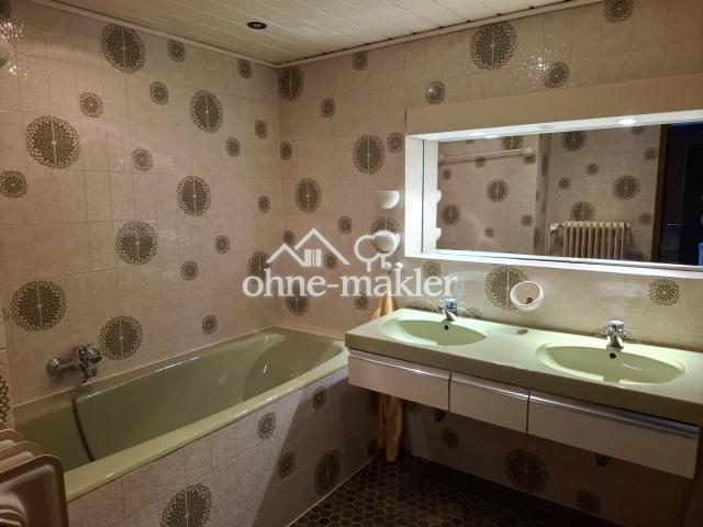 Badezimmer EG
