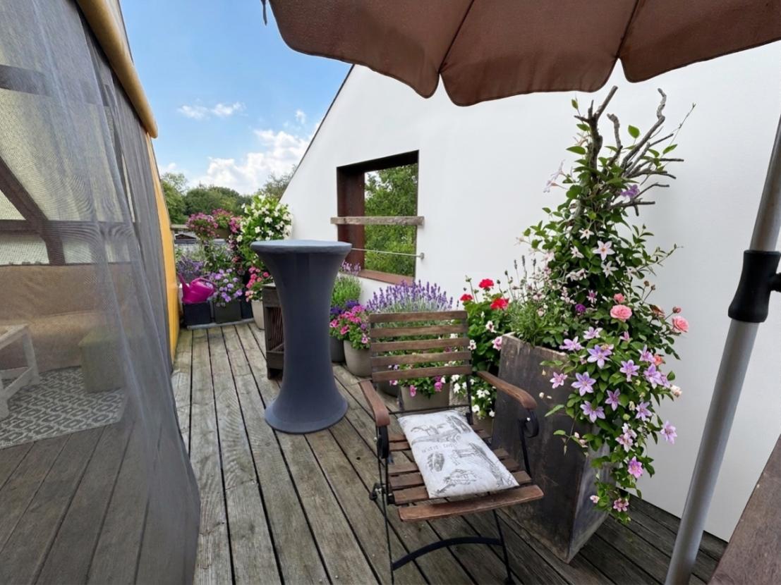 Terrasse KI bearbeitet