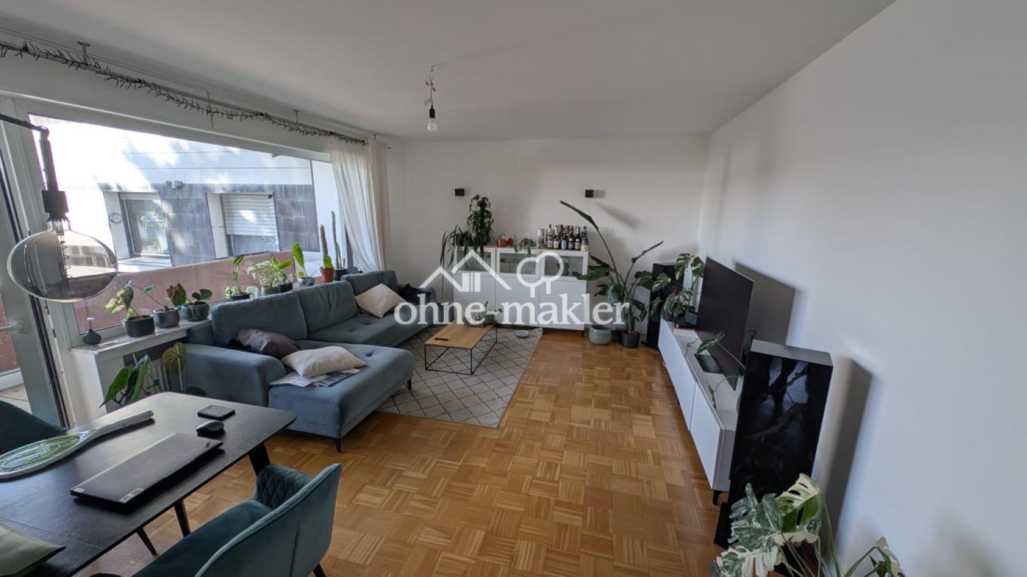 großes Wohnzimmer