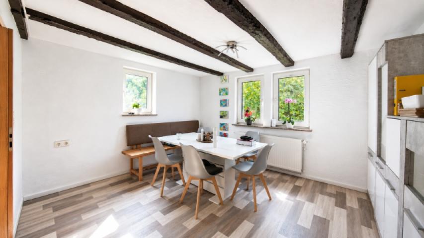 Wohnzimmer oder Esszimmer EG