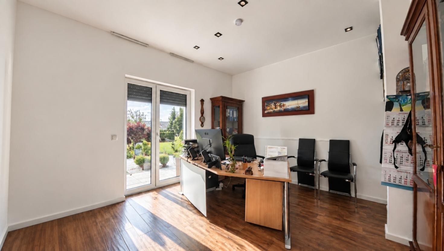 Arbeitszimmer - EG