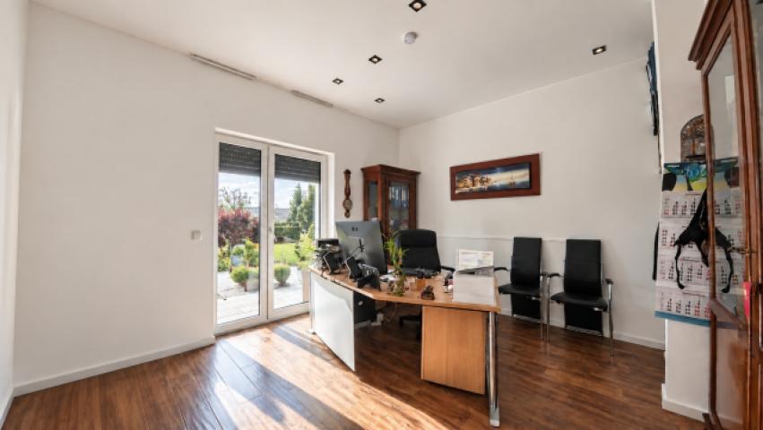 Arbeitszimmer - EG
