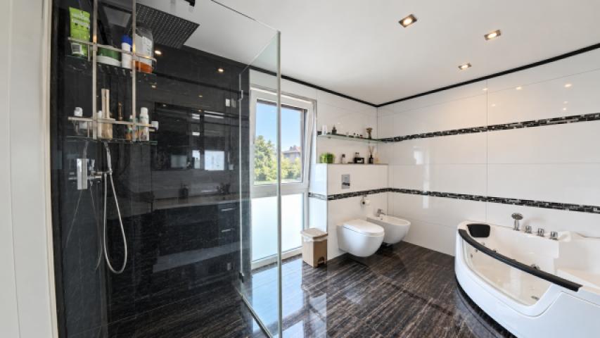 Badezimmer 2 OG