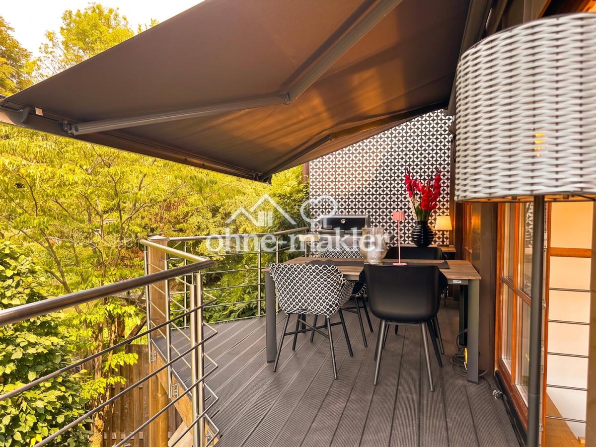Balkon mit Essecke