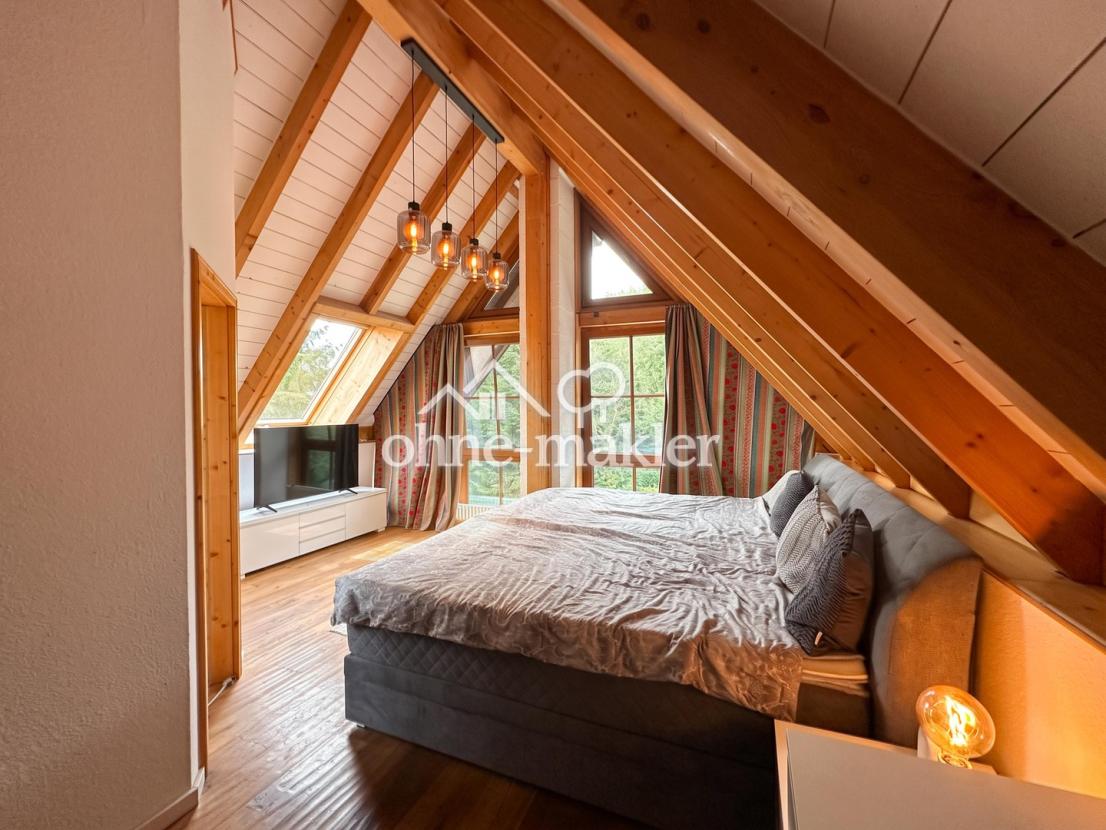 Schlafzimmer mit Blick Garten
