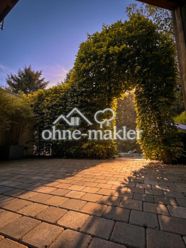 Hecke mit Gartenzugang