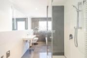 2. OG – Bad mit Wanne