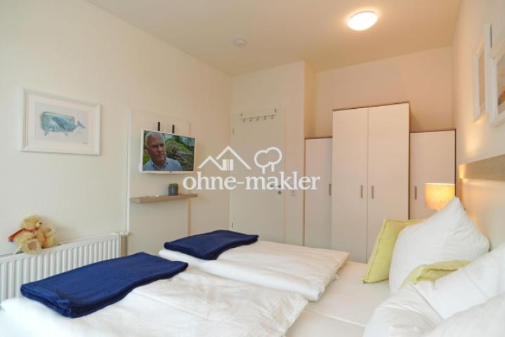 Schlafzimmer mit Doppelbett