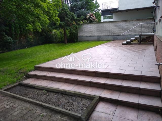 Gesamtgarten (rechts 1.OG)