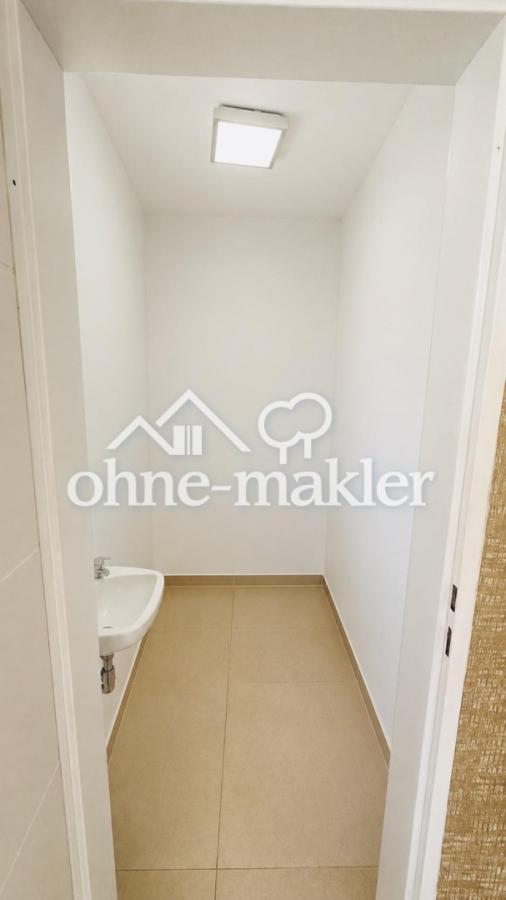 Garderobe Regale mit KI 