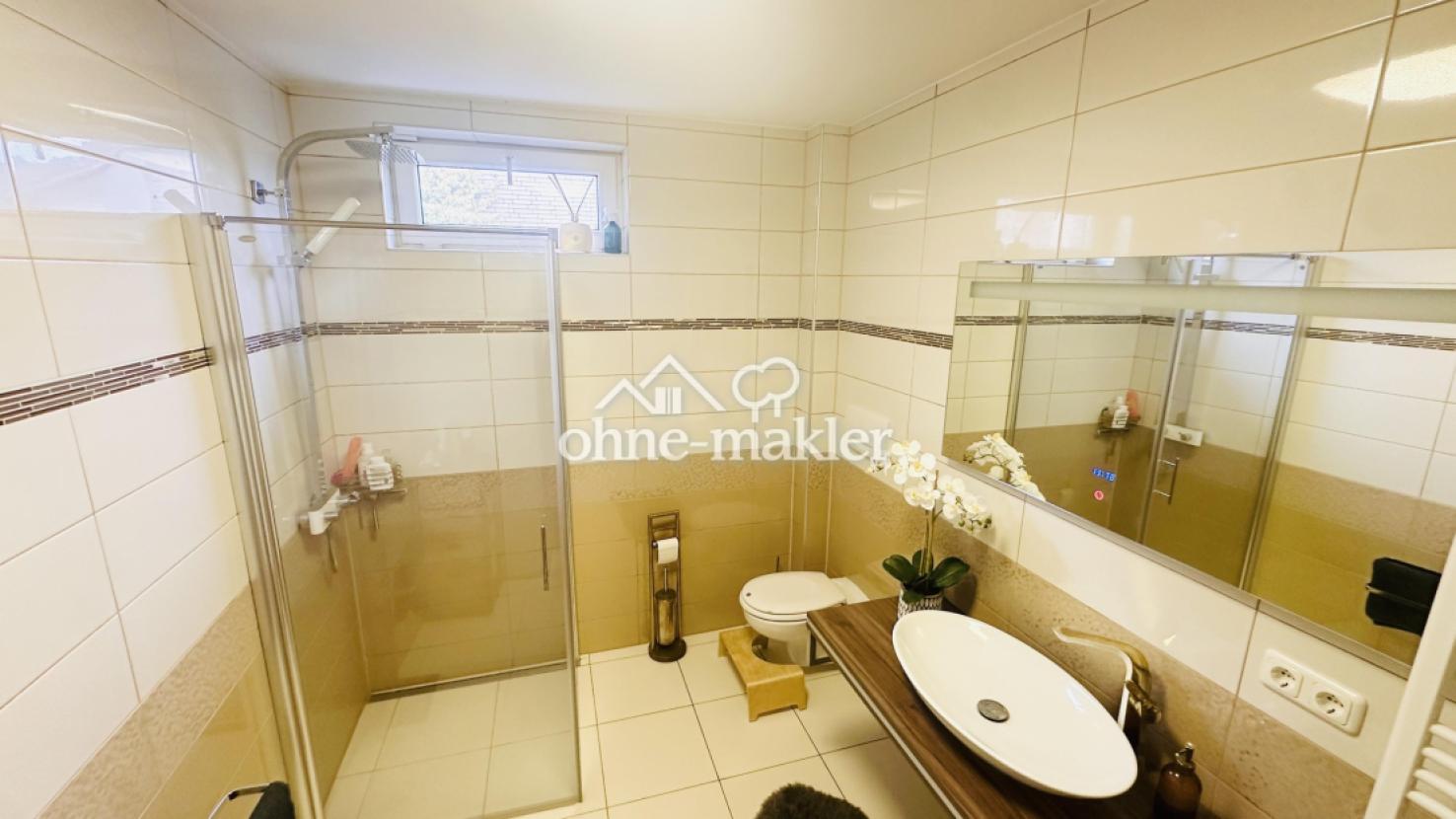 Badezimmer EG