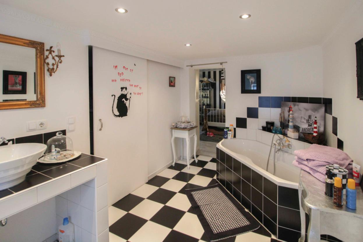 Badezimmer EG 2