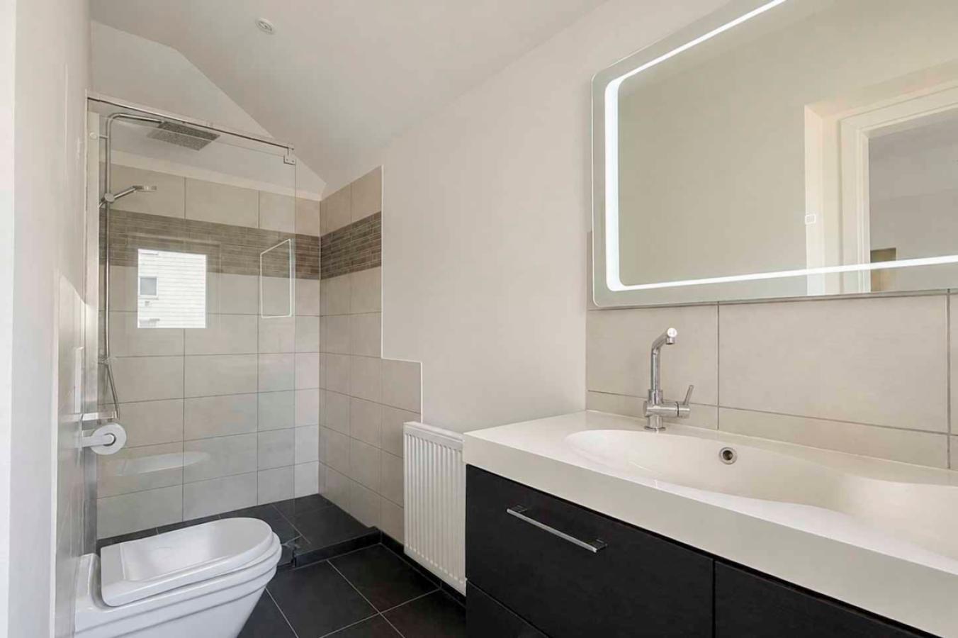 Badezimmer EG rechts