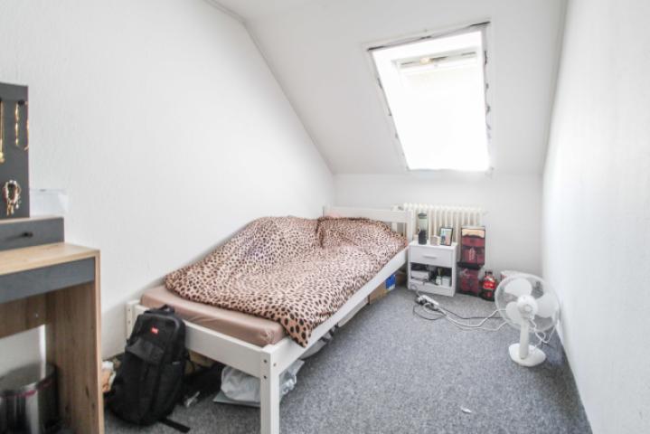 Schlafzimmer DG