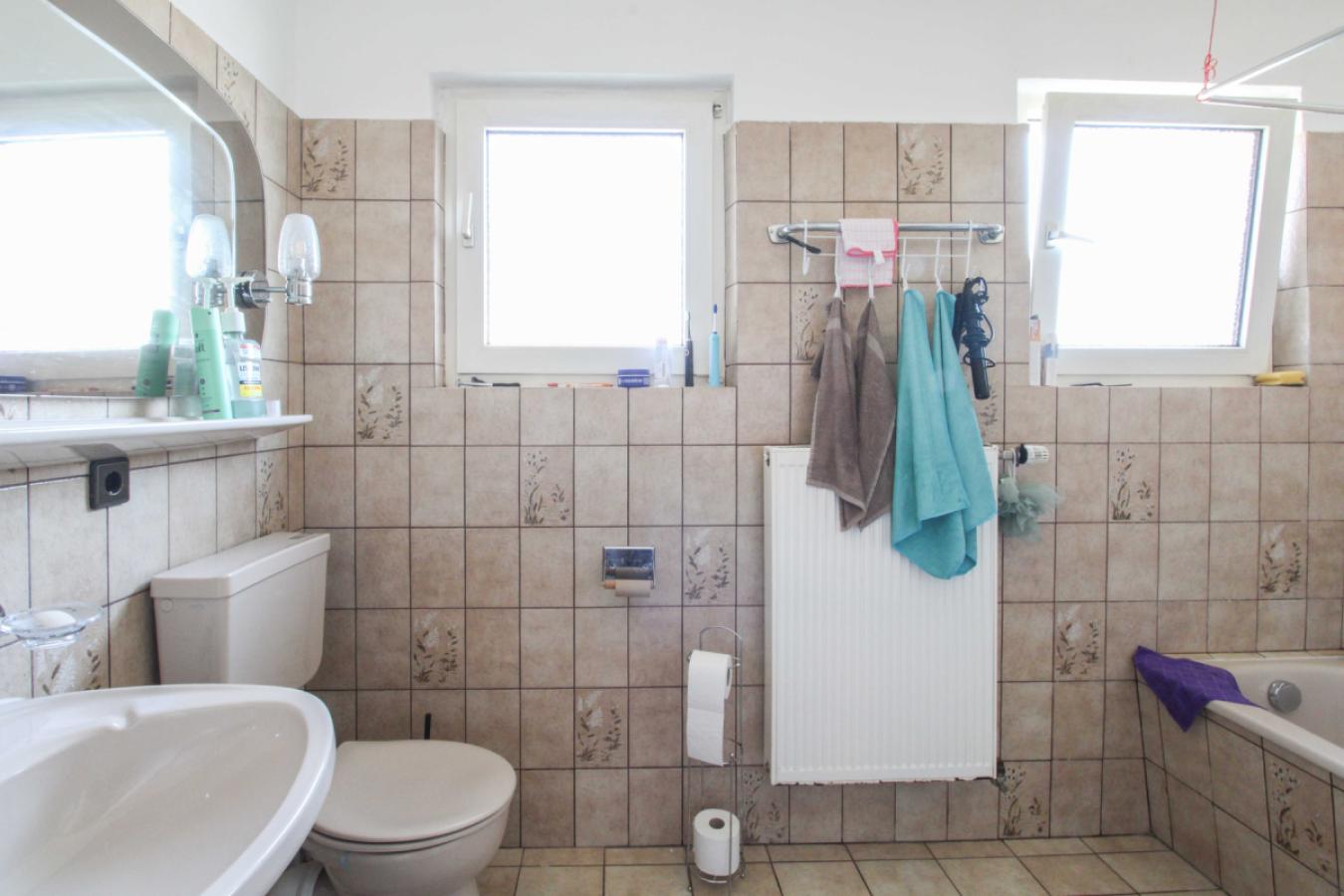 Badezimmer 1.OG