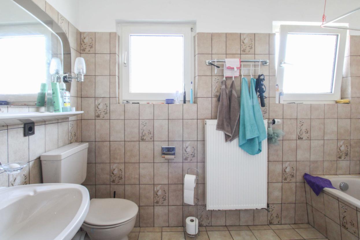 Badezimmer 1.OG