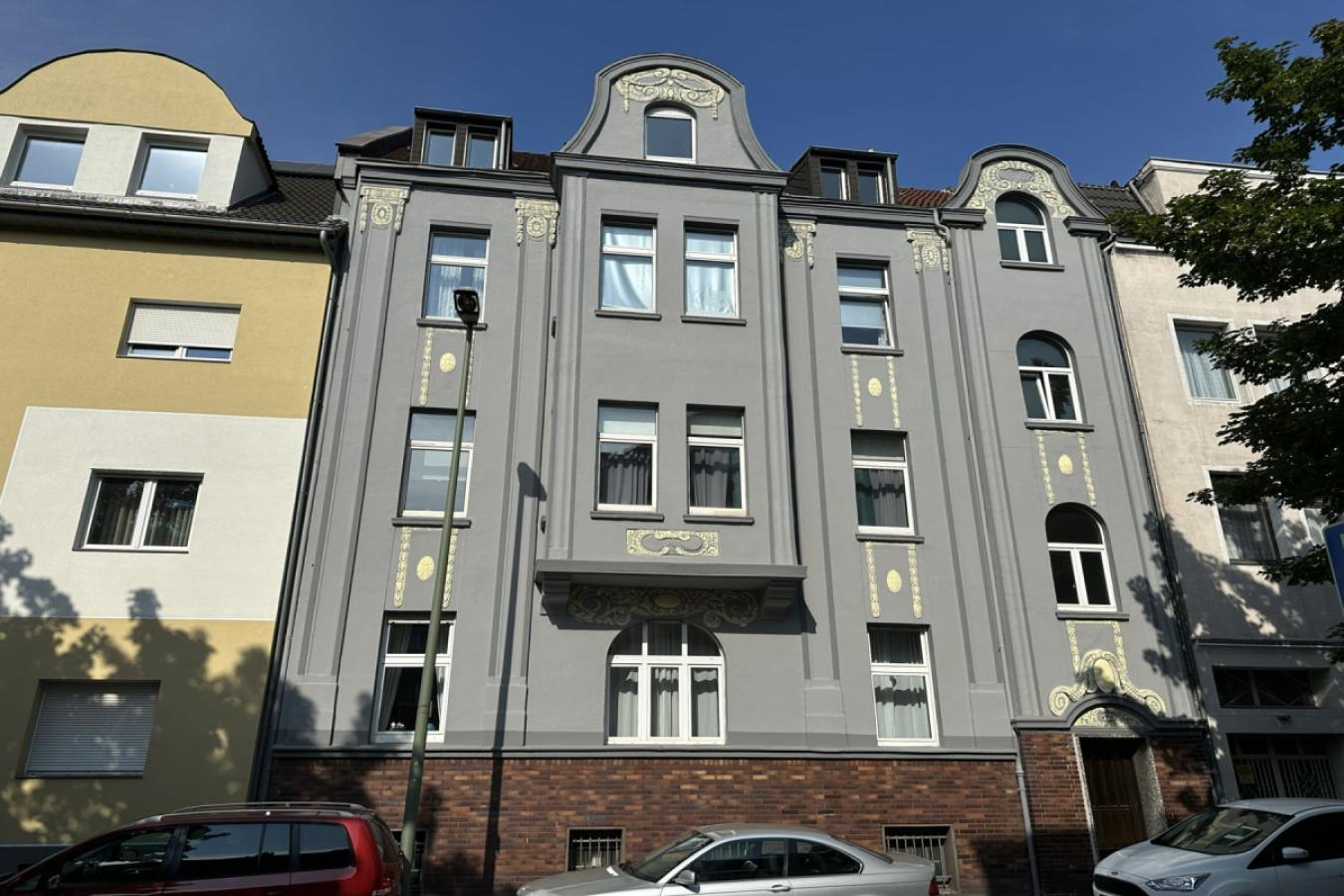 Haus1