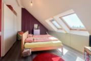 Schlafzimmer DG